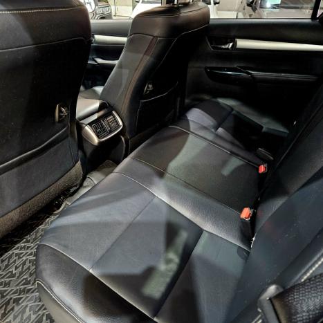 TOYOTA Hilux Caminhonete 2.8 16V SRX 4X4 TURBO DIESEL CABINE DUPLA AUTOMTICO, Foto 8
