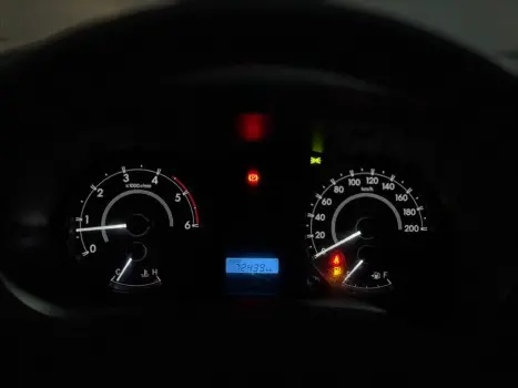 TOYOTA Hilux Caminhonete 2.8 16V 4P POWER PACK TURBO DIESEL 4X4 CABINE DUPLA, Foto 12