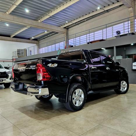 TOYOTA Hilux Caminhonete 2.8 16V SRV 4X4 DIESEL CABINE DUPLA AUTOMTICO, Foto 4