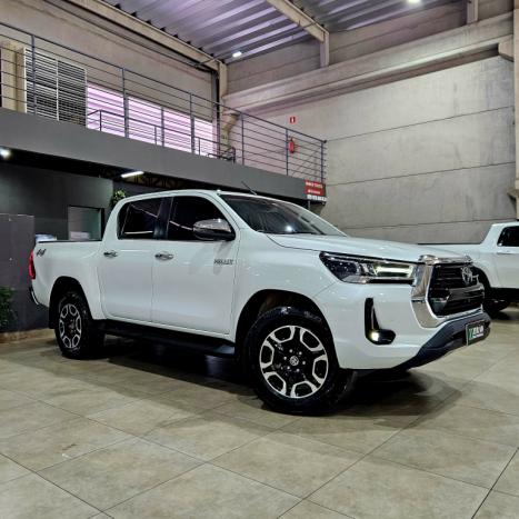 TOYOTA Hilux Caminhonete 2.8 16V SRX 4X4 TURBO DIESEL CABINE DUPLA AUTOMTICO, Foto 1