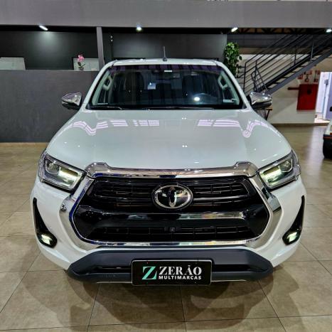TOYOTA Hilux Caminhonete 2.8 16V SRX 4X4 TURBO DIESEL CABINE DUPLA AUTOMTICO, Foto 2
