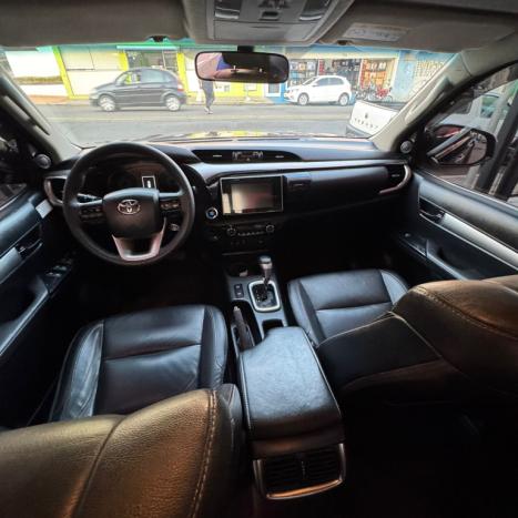 TOYOTA Hilux Caminhonete 2.8 16V SRX 4X4 TURBO DIESEL CABINE DUPLA AUTOMTICO, Foto 8