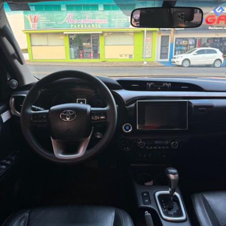 TOYOTA Hilux Caminhonete 2.8 16V SRX 4X4 TURBO DIESEL CABINE DUPLA AUTOMTICO, Foto 9