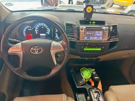 TOYOTA Hilux Caminhonete , Foto 9