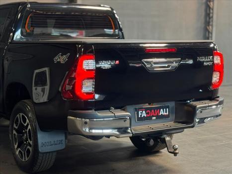 TOYOTA Hilux Caminhonete 2.8 16V SRX 4X4 TURBO DIESEL CABINE DUPLA AUTOMTICO, Foto 5