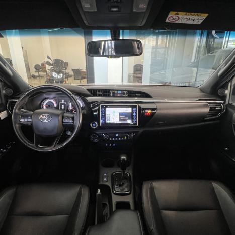 TOYOTA Hilux Caminhonete 2.8 16V SRX 50 ANOS 4X4 TURBO DIESEL CABINE DUPLA AUTOMTICO, Foto 8