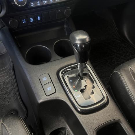 TOYOTA Hilux Caminhonete 2.8 16V SRX 50 ANOS 4X4 TURBO DIESEL CABINE DUPLA AUTOMTICO, Foto 14