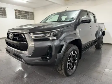 TOYOTA Hilux Caminhonete 2.8 16V SRX PLUS 4X4 TURBO DIESEL CABINE DUPLA AUTOMTICO, Foto 1