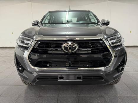 TOYOTA Hilux Caminhonete 2.8 16V SRX PLUS 4X4 TURBO DIESEL CABINE DUPLA AUTOMTICO, Foto 2