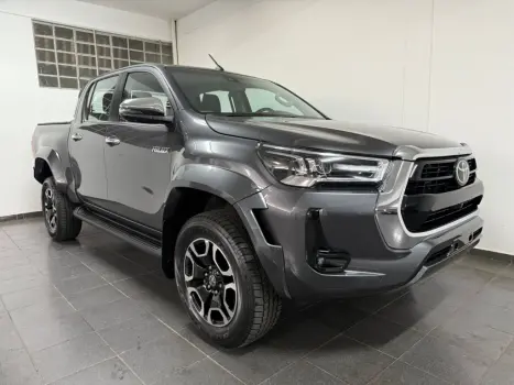 TOYOTA Hilux Caminhonete 2.8 16V SRX PLUS 4X4 TURBO DIESEL CABINE DUPLA AUTOMTICO, Foto 3