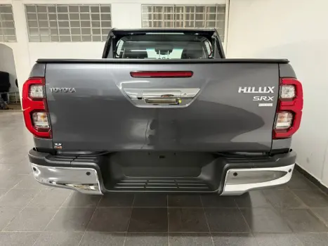 TOYOTA Hilux Caminhonete 2.8 16V SRX PLUS 4X4 TURBO DIESEL CABINE DUPLA AUTOMTICO, Foto 6