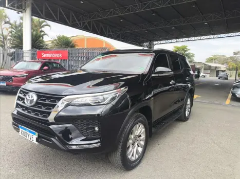TOYOTA Hilux Caminhonete 2.7 16V 4P SRV FLEX CABINE DUPLA AUTOMTICO, Foto 6