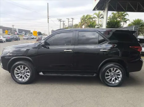 TOYOTA Hilux Caminhonete 2.7 16V 4P SRV FLEX CABINE DUPLA AUTOMTICO, Foto 8