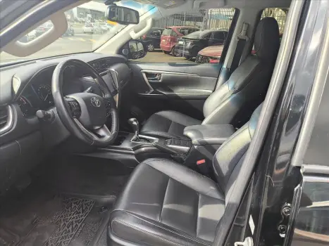TOYOTA Hilux Caminhonete 2.7 16V 4P SRV FLEX CABINE DUPLA AUTOMTICO, Foto 13