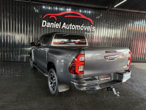 TOYOTA Hilux Caminhonete 2.8 16V SRX 4X4 TURBO DIESEL CABINE DUPLA AUTOMTICO, Foto 6