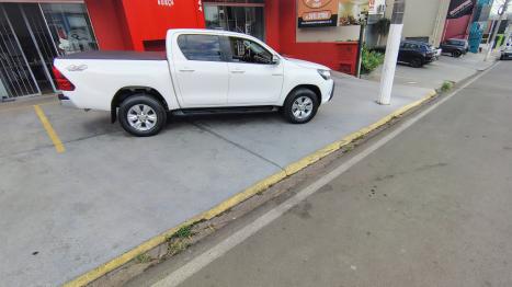 TOYOTA Hilux Caminhonete 2.8 16V SRX 4X4 DIESEL CABINE DUPLA AUTOMTICO, Foto 7