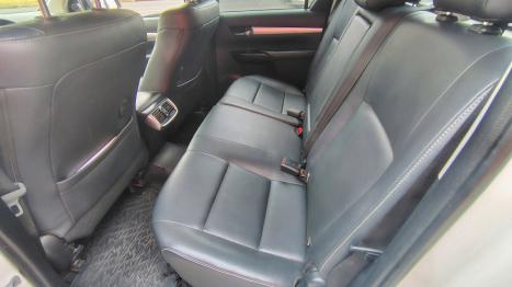 TOYOTA Hilux Caminhonete 2.8 16V SRX 4X4 DIESEL CABINE DUPLA AUTOMTICO, Foto 10