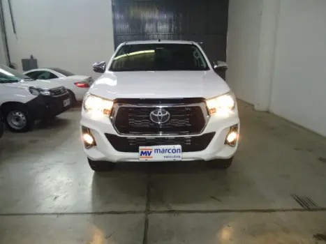 TOYOTA Hilux Caminhonete 2.8 16V SRV 4X4 DIESEL CABINE DUPLA AUTOMTICO, Foto 1