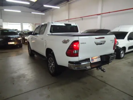 TOYOTA Hilux Caminhonete 2.8 16V SRV 4X4 DIESEL CABINE DUPLA AUTOMTICO, Foto 7