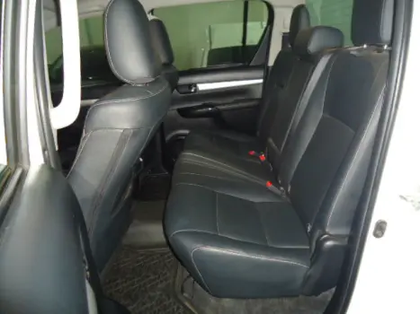 TOYOTA Hilux Caminhonete 2.8 16V SRV 4X4 DIESEL CABINE DUPLA AUTOMTICO, Foto 8