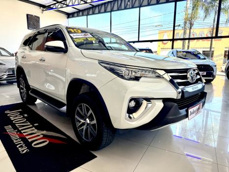 TOYOTA Hilux Caminhonete 2.8 16V SRX 4X4 DIESEL CABINE DUPLA AUTOMTICO, Foto 3