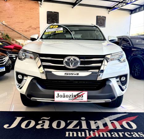 TOYOTA Hilux Caminhonete 2.8 16V SRX 4X4 DIESEL CABINE DUPLA AUTOMTICO, Foto 4