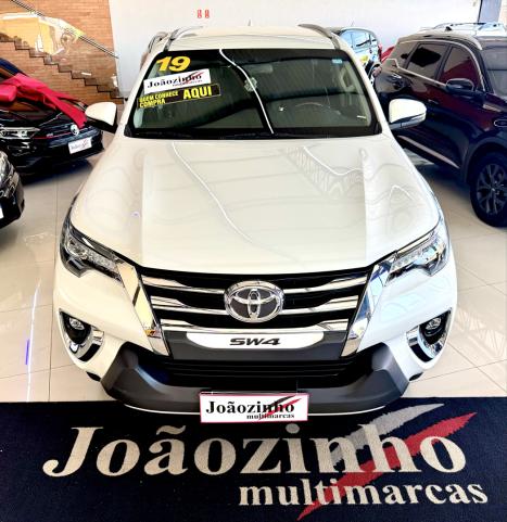 TOYOTA Hilux Caminhonete 2.8 16V SRX 4X4 DIESEL CABINE DUPLA AUTOMTICO, Foto 5