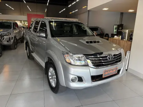 TOYOTA Hilux Caminhonete 3.0 4P 4X4 SRV TURBO DIESEL TOP CABINE DUPLA AUTOMTICO, Foto 1