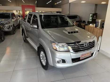 TOYOTA Hilux Caminhonete 3.0 4P 4X4 SRV TURBO DIESEL TOP CABINE DUPLA AUTOMTICO, Foto 2