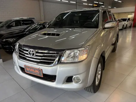 TOYOTA Hilux Caminhonete 3.0 4P 4X4 SRV TURBO DIESEL TOP CABINE DUPLA AUTOMTICO, Foto 5