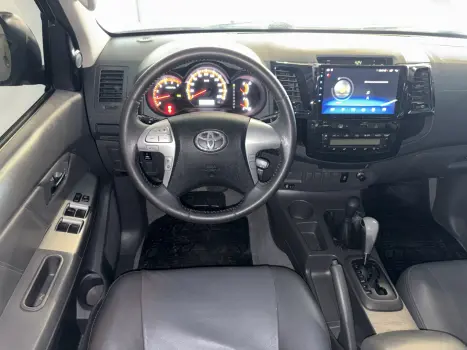 TOYOTA Hilux Caminhonete 3.0 4P 4X4 SRV TURBO DIESEL TOP CABINE DUPLA AUTOMTICO, Foto 15