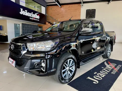 TOYOTA Hilux Caminhonete 2.7 16V 4P SRV FLEX 4X4  CABINE DUPLA AUTOMTICO, Foto 1