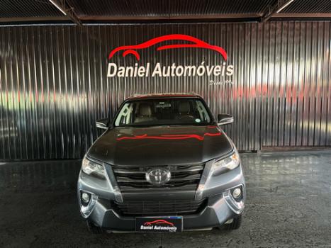 TOYOTA Hilux SW4 2.7 16V 4P FLEX SRV 7 LUGARES AUTOMTICO, Foto 2