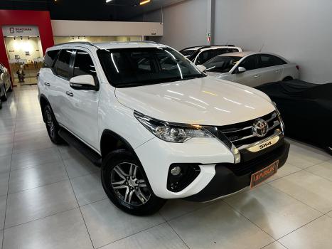 TOYOTA Hilux SW4 2.7 16V 4P SR AUTOMTICO, Foto 1