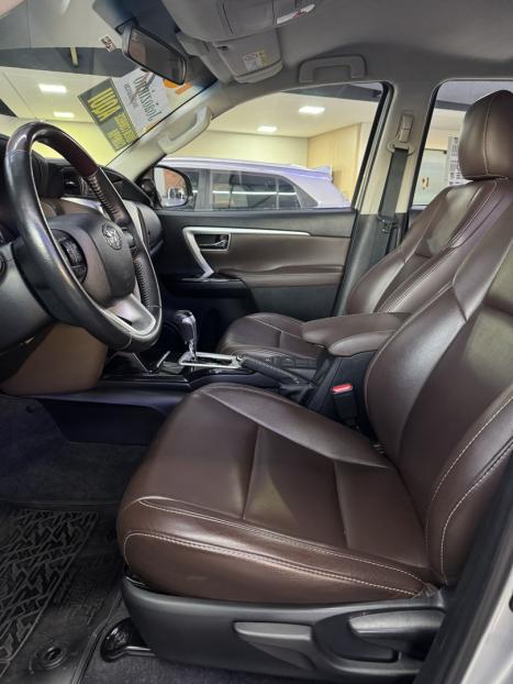 TOYOTA Hilux SW4 2.7 16V 4P SR AUTOMTICO, Foto 13