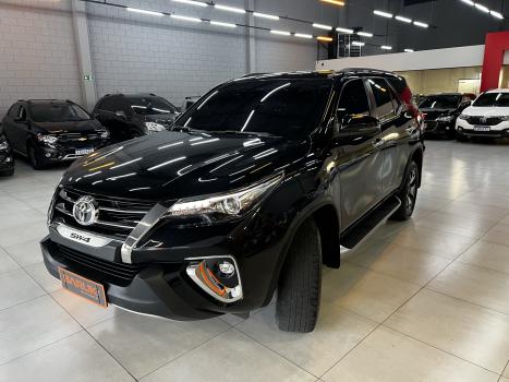 TOYOTA Hilux SW4 2.8 16V 4P SRX 4X4 7 LUGARES TURBO DIESEL AUTOMTICO, Foto 15