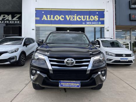 TOYOTA Hilux SW4 2.8 16V 4P SRX 4X4 7 LUGARES TURBO DIESEL AUTOMTICO, Foto 7
