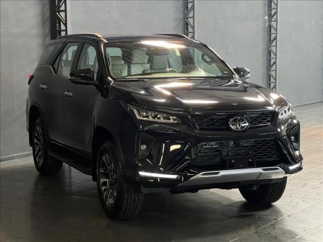 TOYOTA Hilux SW4 2.8 4P 4X4 TURBO DIESEL, Foto 6