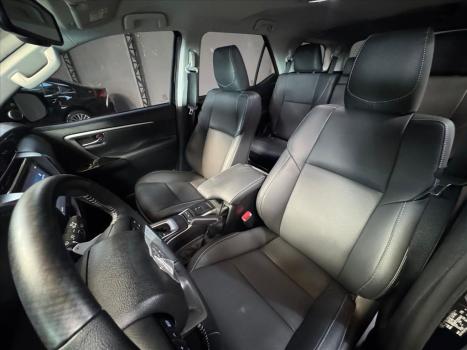 TOYOTA Hilux SW4 2.8 16V 4P SRX PLATINUM 4X4 TURBO DIESEL AUTOMTICO, Foto 11