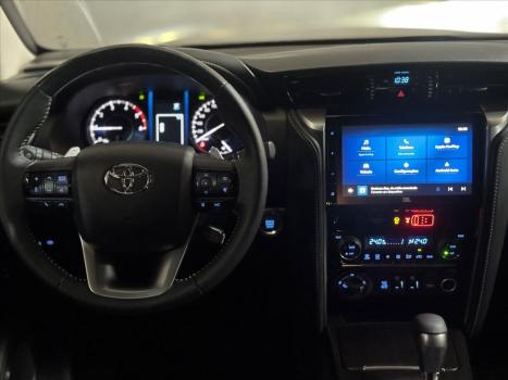 TOYOTA Hilux SW4 2.8 16V 4P SRX PLATINUM 4X4 TURBO DIESEL AUTOMTICO, Foto 11