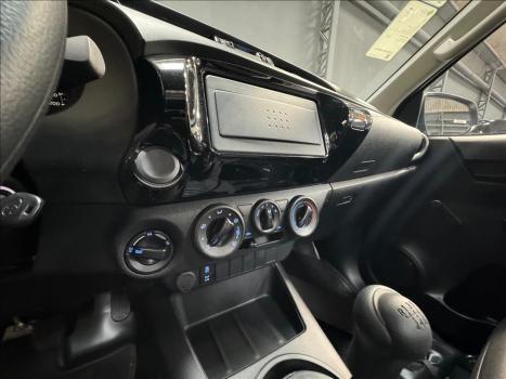 TOYOTA Hilux SW4 2.8 4P 4X4 TURBO DIESEL, Foto 16