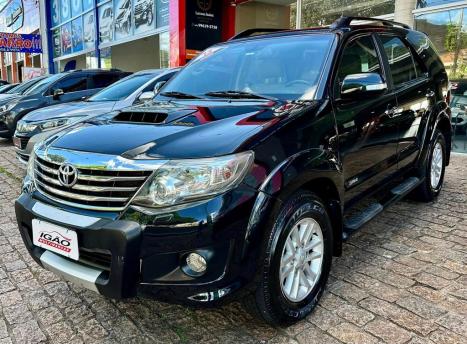 TOYOTA Hilux SW4 3.0 16V 4P 4X4 SRV TURBO DIESEL, Foto 2