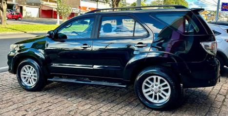 TOYOTA Hilux SW4 3.0 16V 4P 4X4 SRV TURBO DIESEL, Foto 4