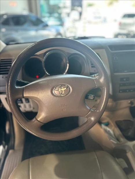 TOYOTA Hilux SW4 3.0 16V 4P SRV 4X4 TURBO DIESEL AUTOMTICO, Foto 5