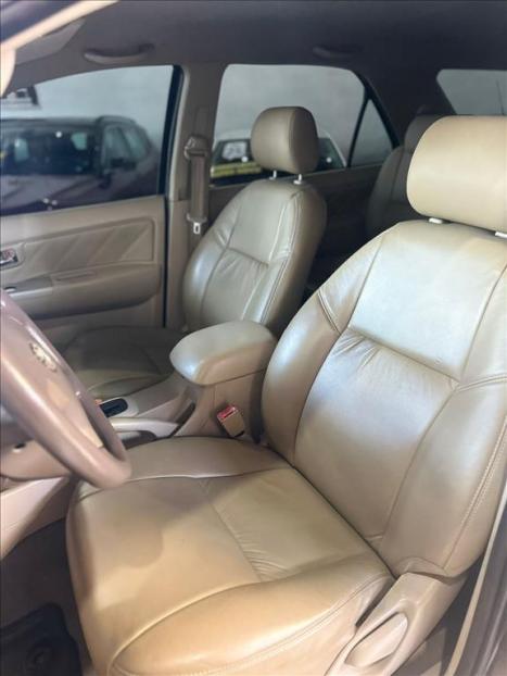 TOYOTA Hilux SW4 3.0 16V 4P SRV 4X4 TURBO DIESEL AUTOMTICO, Foto 8
