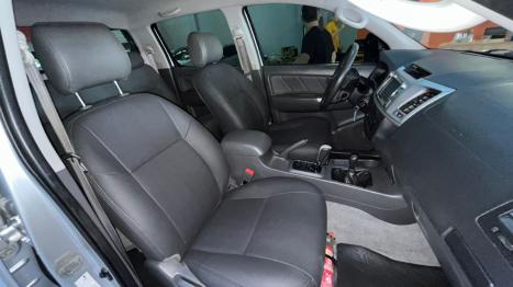 TOYOTA Hilux SW4 3.0 16V 4P SRV 4X4 TURBO DIESEL AUTOMTICO, Foto 12