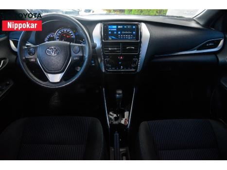 TOYOTA Yaris Hatch 1.3 16V 4P FLEX XL PLUS TECH MULTIDRIVE AUTOMTICO CVT, Foto 3