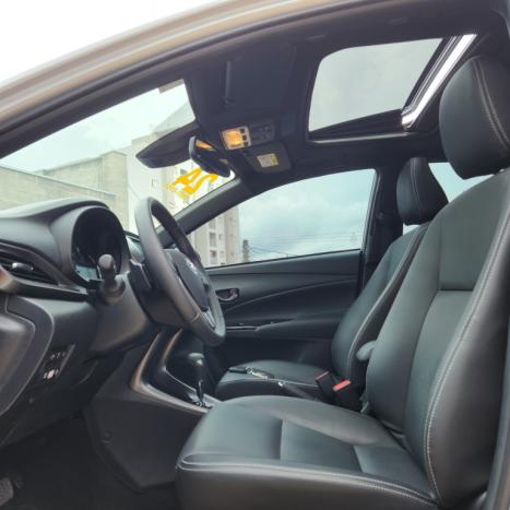 TOYOTA Yaris Hatch 1.5 16V 4P FLEX XLS MULTIDRIVE AUTOMTICO CVT, Foto 6
