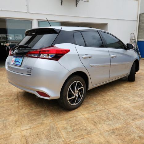 TOYOTA Yaris Hatch 1.5 16V 4P FLEX XLS MULTIDRIVE AUTOMTICO CVT, Foto 14