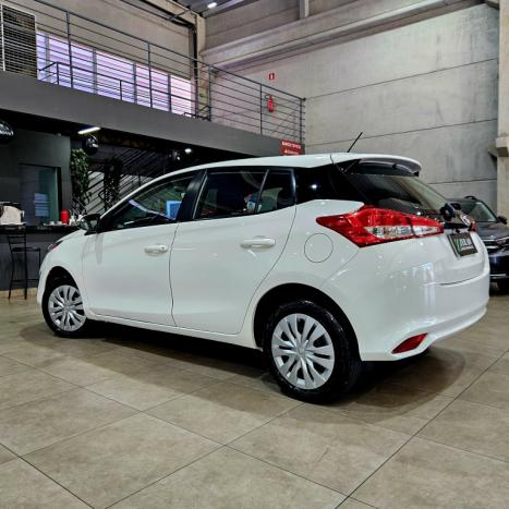 TOYOTA Yaris Hatch 1.3 16V 4P FLEX XL MULTIDRIVE AUTOMTICO CVT, Foto 5